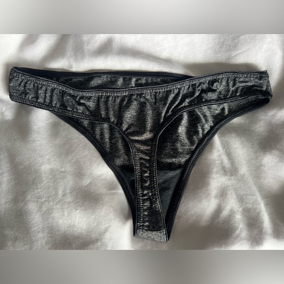 NWOT Victoria’s Secret dark gray thong panty in size Small. - Picture 4 of 5